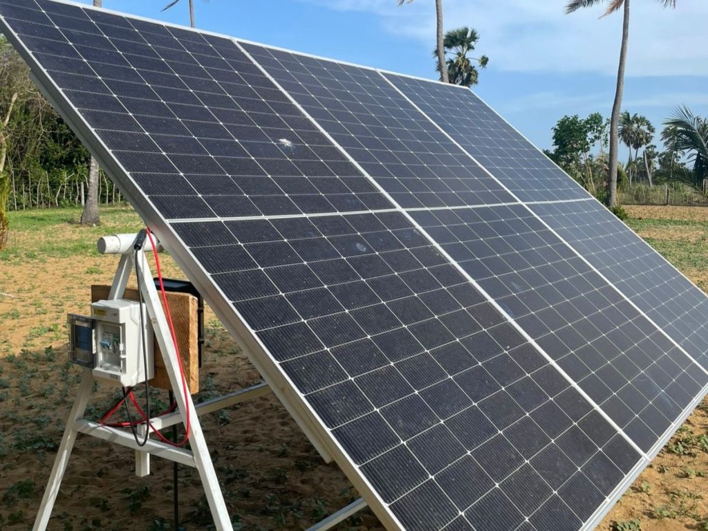 1.5HP l 2″ Solar-Powered Surface Water Pump